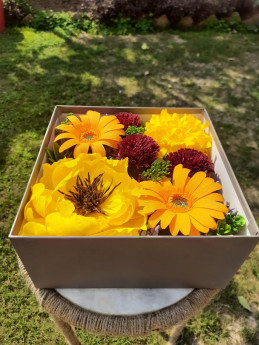 Box of happiness flowers