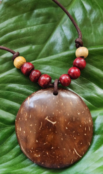 Handmade plain coconut shell pendant necklace