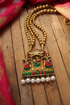 Pallakku Pendant with double layered bead neckset
